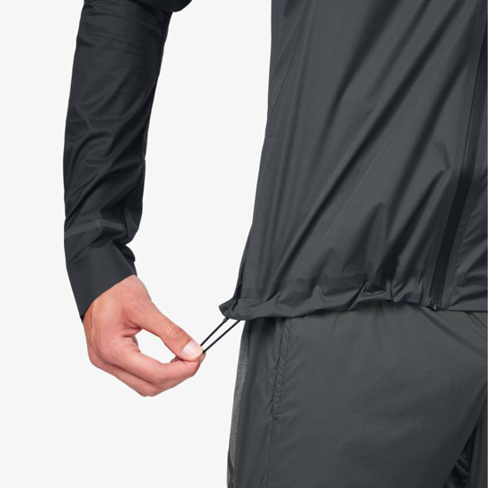 Picture of On m jakna 104.40050 WEATHER JACKET black/shadow