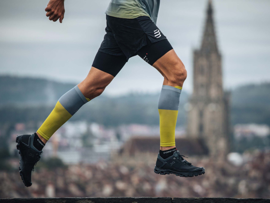 Picture of COMPRESSPORT nogavčki SU00002B 607 R2V2 lime grey