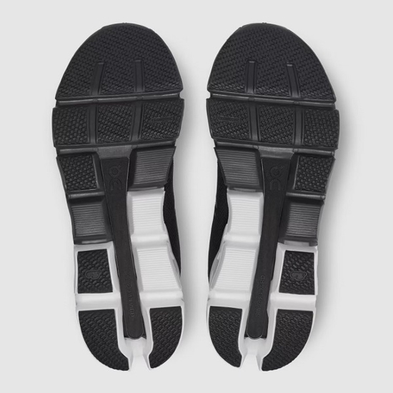 Picture of On m tekaški copati 71.98677 CLOUDFLYER 4 black/white