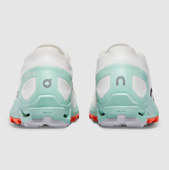 Picture of On m trail copati 3MD10790864 CLOUDVENTURE PEAK 3 undyed/white