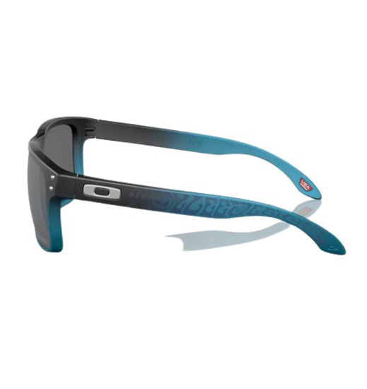 Picture of OAKLEY sončna očala 9102-X9 HOLBROOK TLD Blue Fade Prizm Black