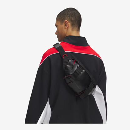 UNDER ARMOUR pas torbica 1388932-001 SUMMIT TRAIL WAIST BAG black