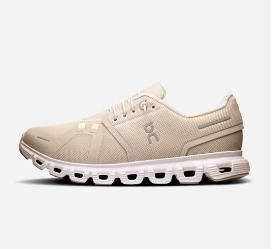On ž copati 3WF10060755 CLOUD 6 pearl white
