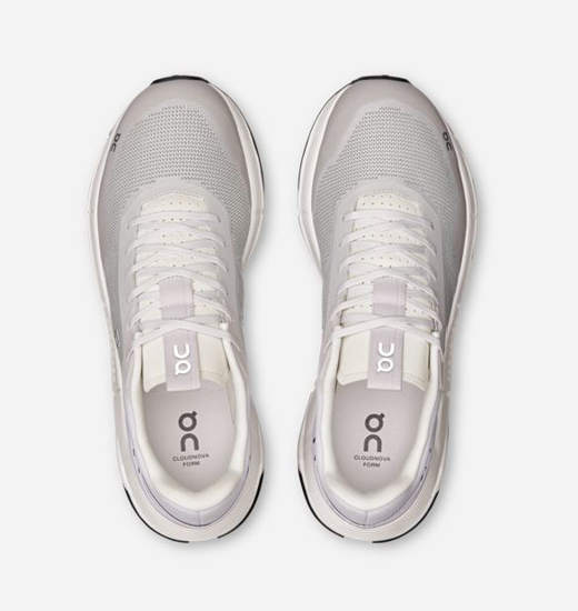 On m copati 3MF10730622 CLOUDNOVA FORM  2 TT frost white