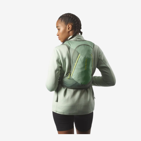 SALOMON nahrbtnik 24635 CROSS 8L green milieu/agave green/sharp gree