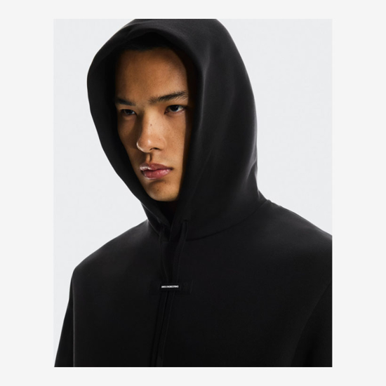 ON m kapucar 1MF30290553 FOCUS TECH HOODIE black