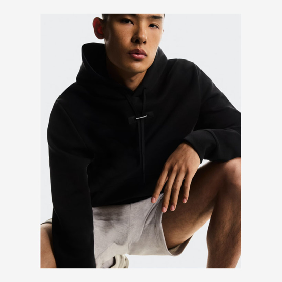 ON m kapucar 1MF30290553 FOCUS TECH HOODIE black