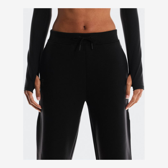 On ž hlače 1WF30390553 FOCUS TECH SWEATPANTS black
