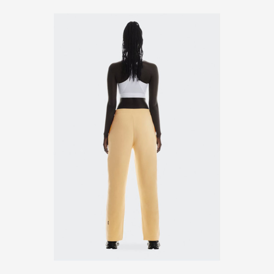 On ž hlače 1WF30393537 FOCUS TECH SWEATPANTS nectar