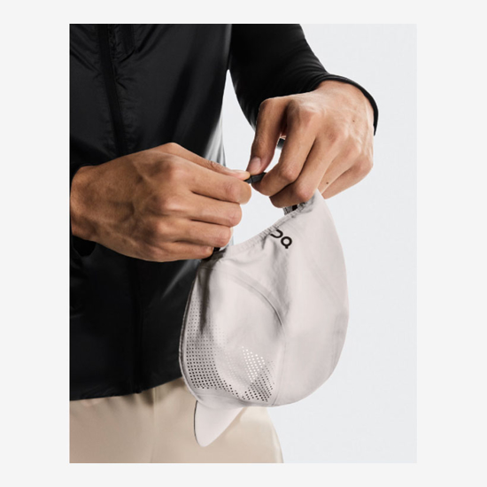 On šilt kapa 2UE30501367 PERFORMANCE CAP pearl