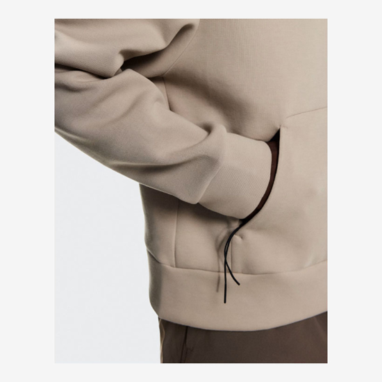 ON m kapucar 1MF30290603 FOCUS TECH HOODIE desert