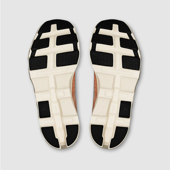 On m tekaški copati 3ME10123198 CLOUDMONSTER 2 glacier tangerine