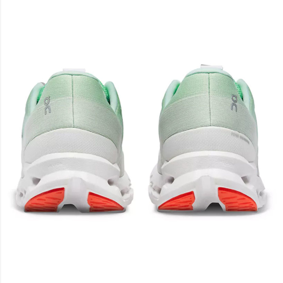 On m tekaški copati 3MD10421071 CLOUDSURFER creek white