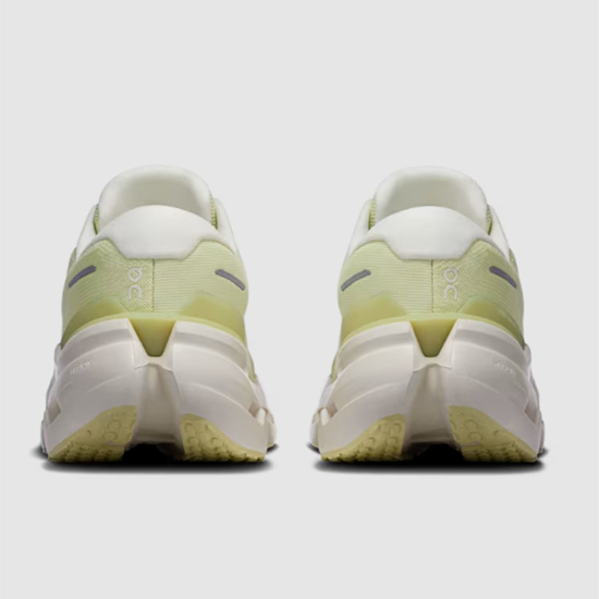 On ž tekaški copati 3MG10074751 CLOUDRUNNER 3 linen ivory