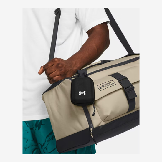 UNDER ARMOUR torbica 1378573-001 UA CONTAIN MICRO CASE black