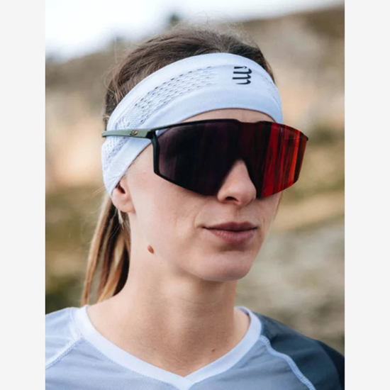 COMPRESSPORT trak za glavo XBNU391 375 THIN white