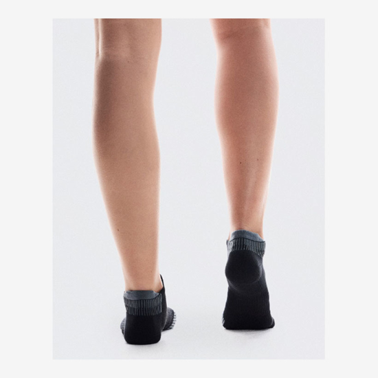 On nogavice 2UF10060106 PERFORMANCE RUN SOCKS black eclipse