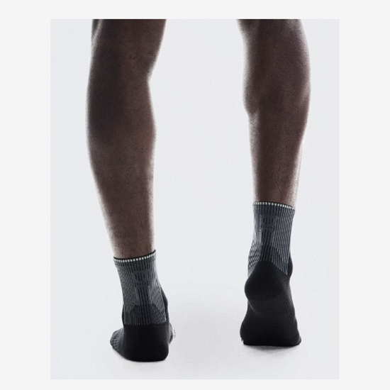 On nogavice 2UF10050106 PERFORMANCE RUN SOCKS MID black eclipse