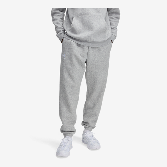 UNDER ARMOUR m hlače 1373882-013 ICON FLEECE JOGGERS mod gray light heather white
