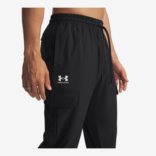 UNDER ARMOUR m hlače 1386558-001 VIBE WOVEN CARGO PANTS black white
